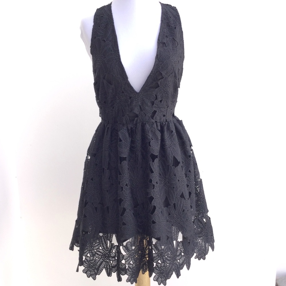 Tobi Lace Floral Black Deep V Neckline Dress
